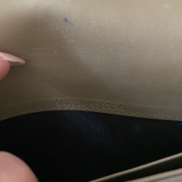 GUCCI - Picture 4 of 7